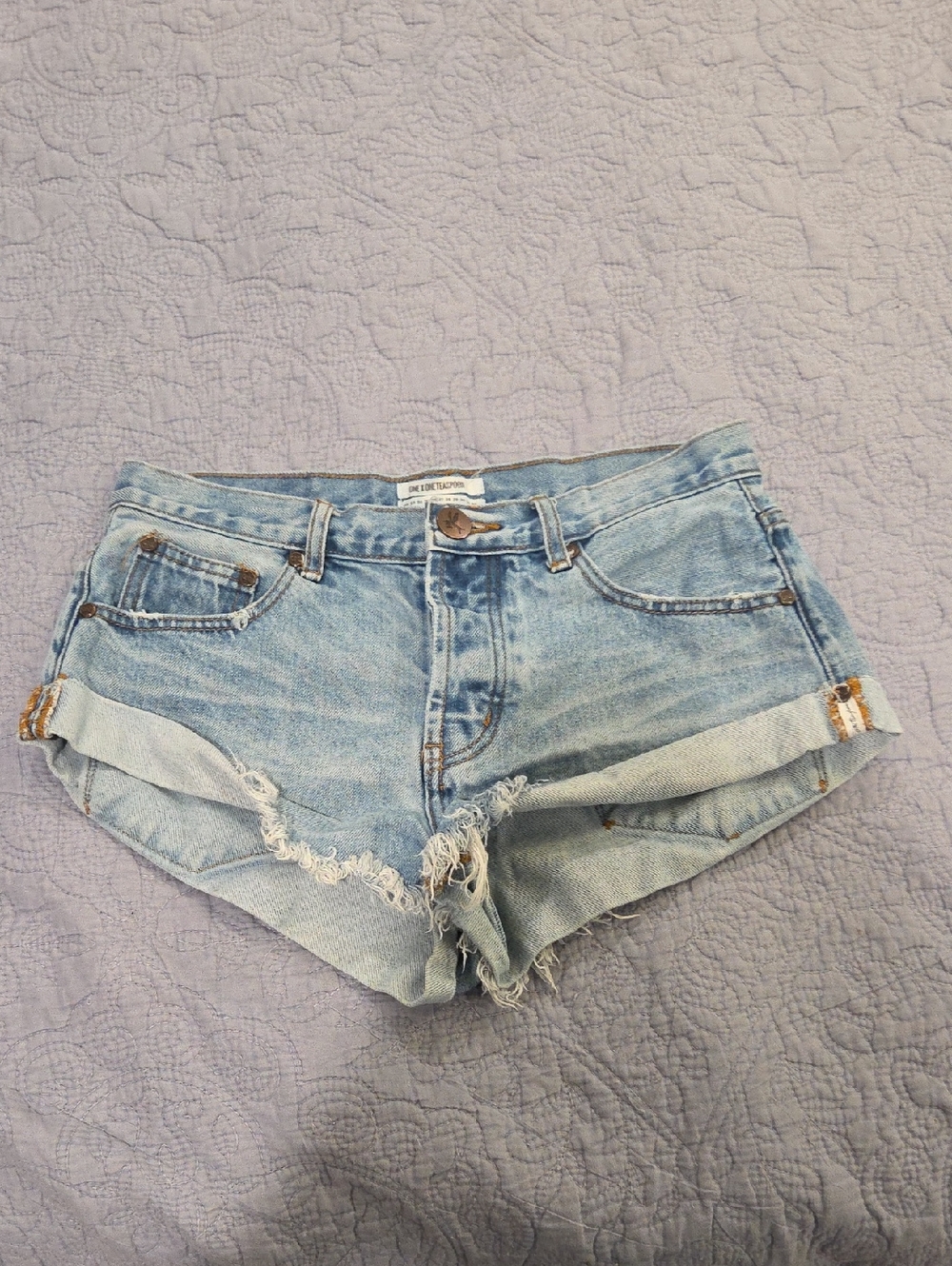 One Teaspoon "bandits" Light Blue Distressed Denim Cutoff Shorts Size 26!